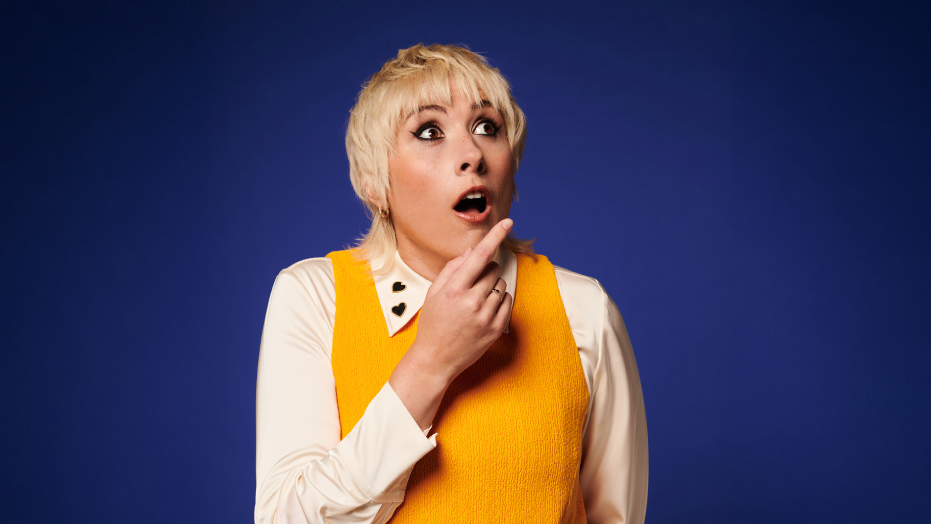 Maisie Adam - Whatsherface at Victoria Hall